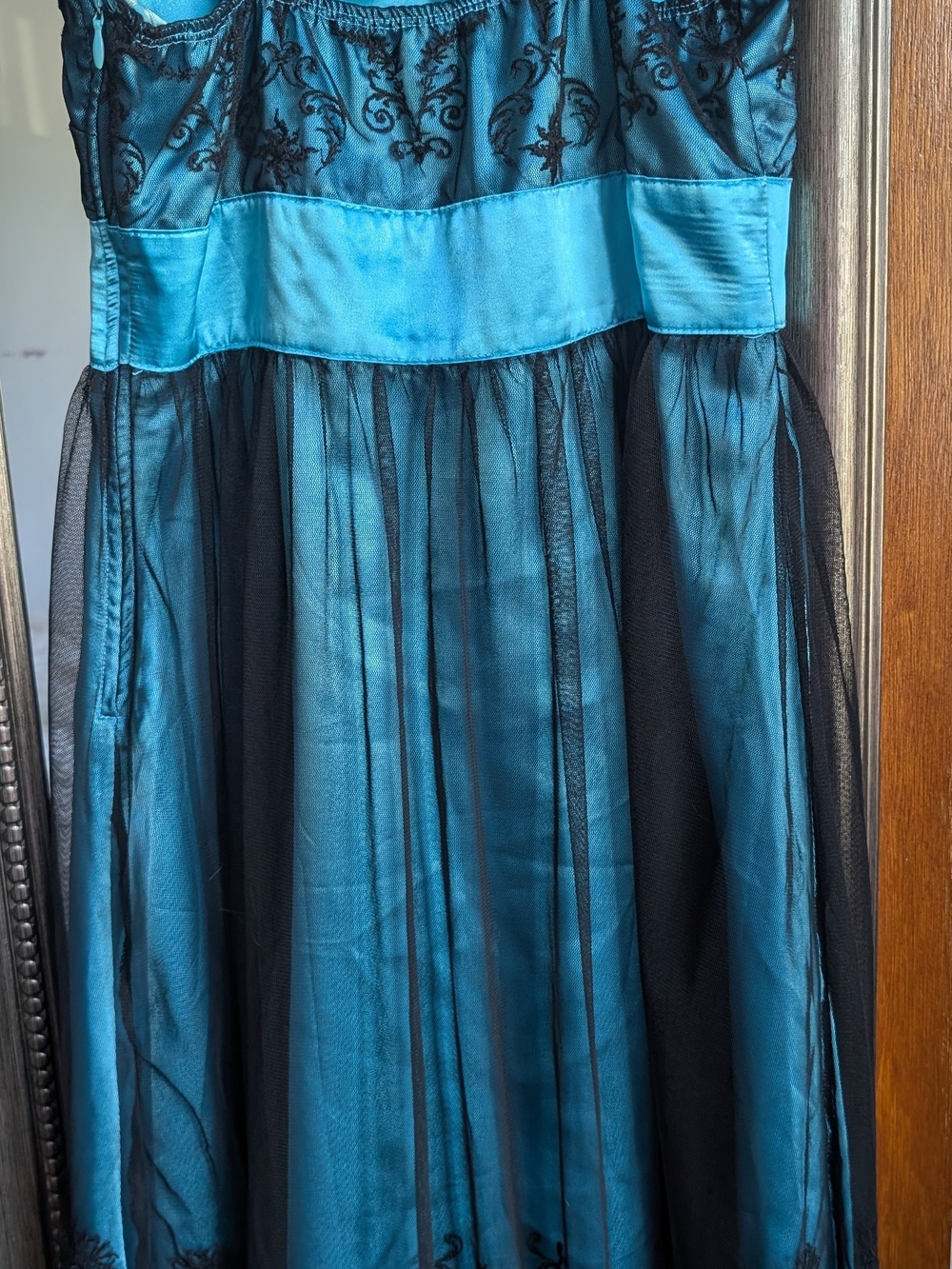 Le Château XS Turquoise Black Embroidered Mesh Satin Cocktail Dress Y2K